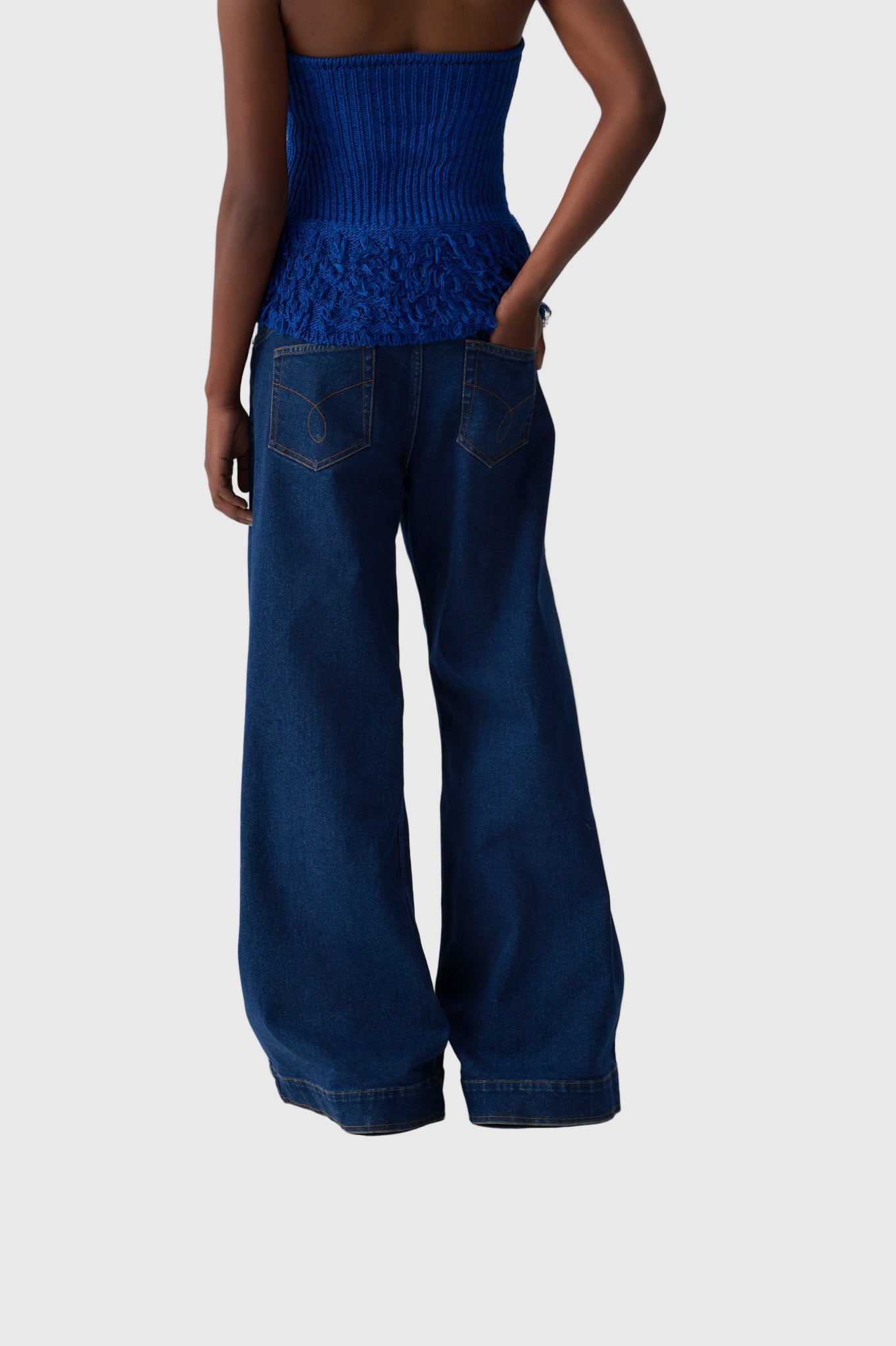 EL RESUELVE LA NEGRITA OVERSIZED JEANS