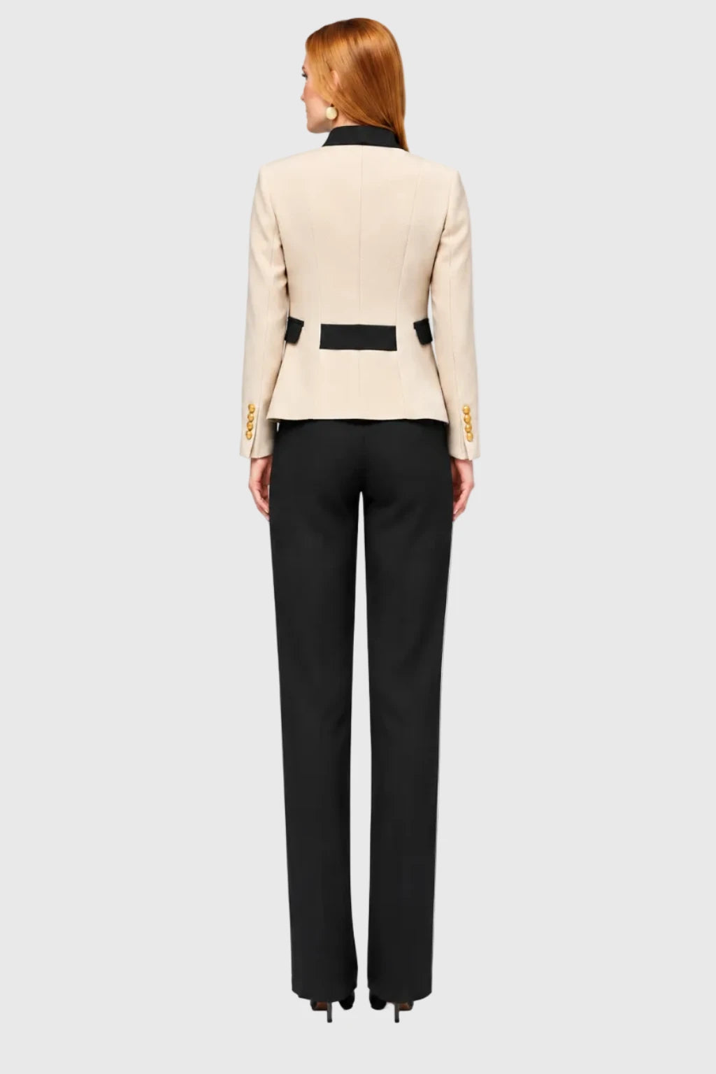 BLAZER CORTA BORDADA BEIGE RENATA GOLD - EDICION LIMITADA