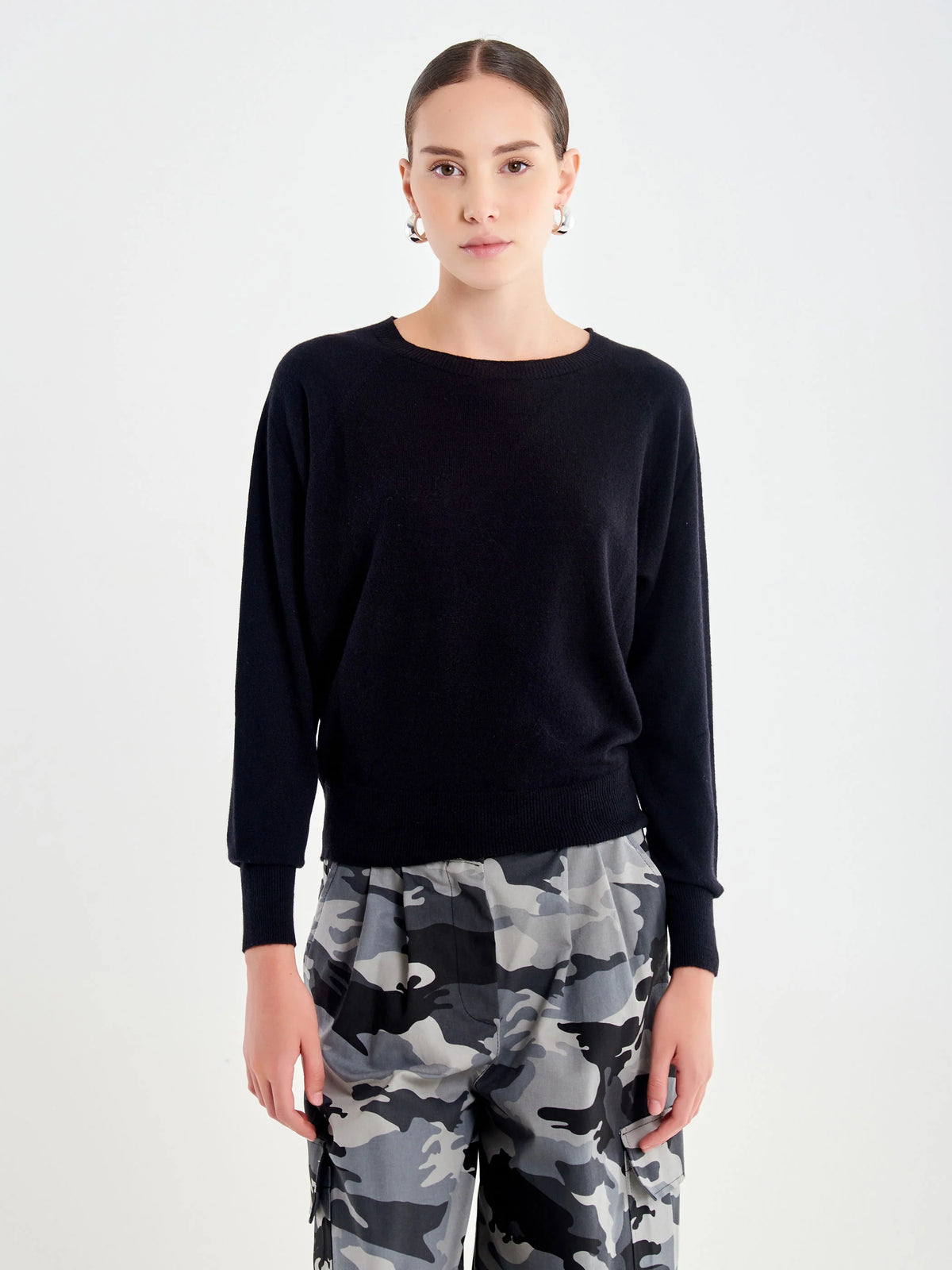 JERSEY CASHEMIRA CUELLO REDONDO NEGRO