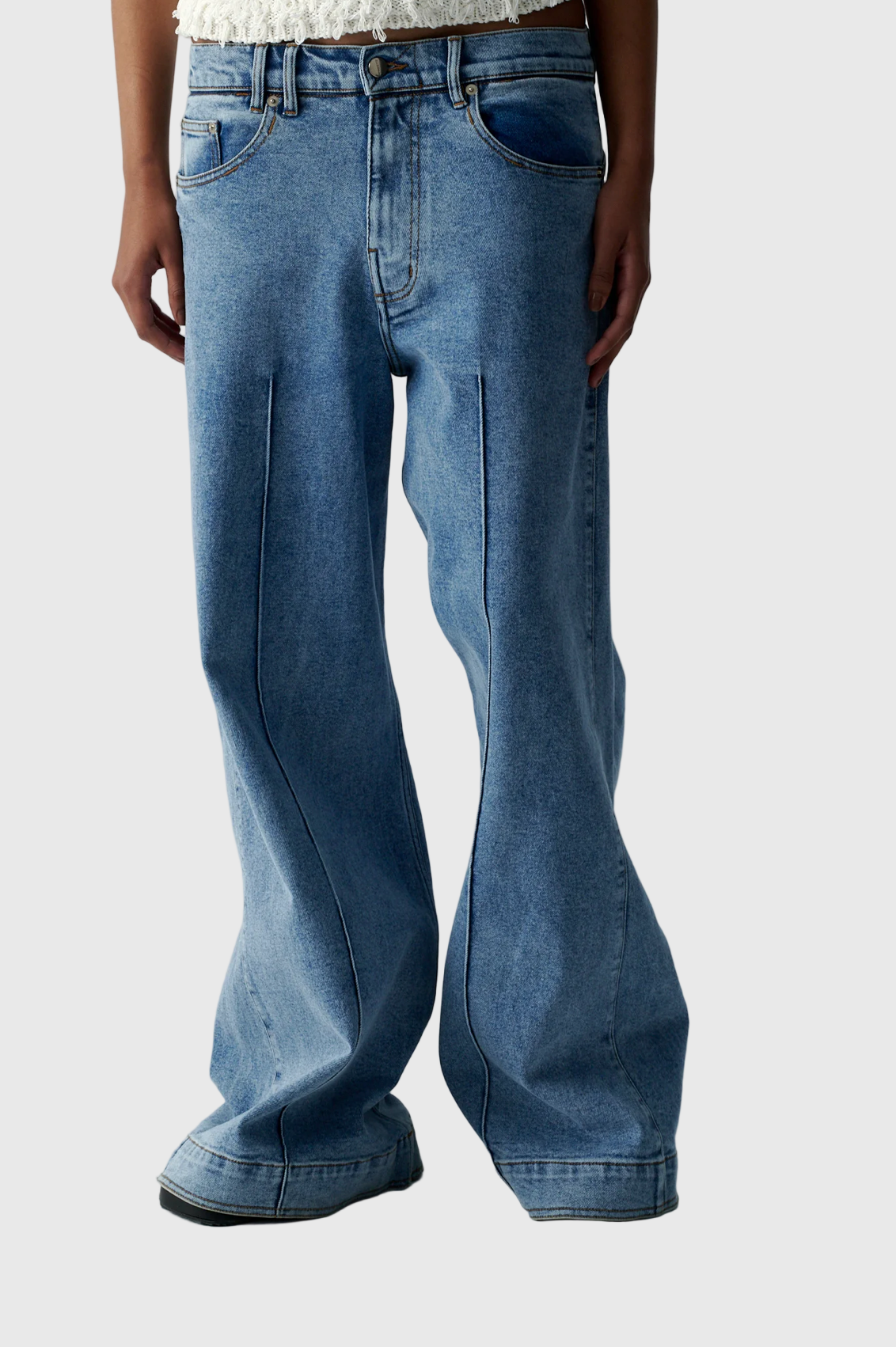 EL RESUELVE LA MORENA OVERSIZED JEANS