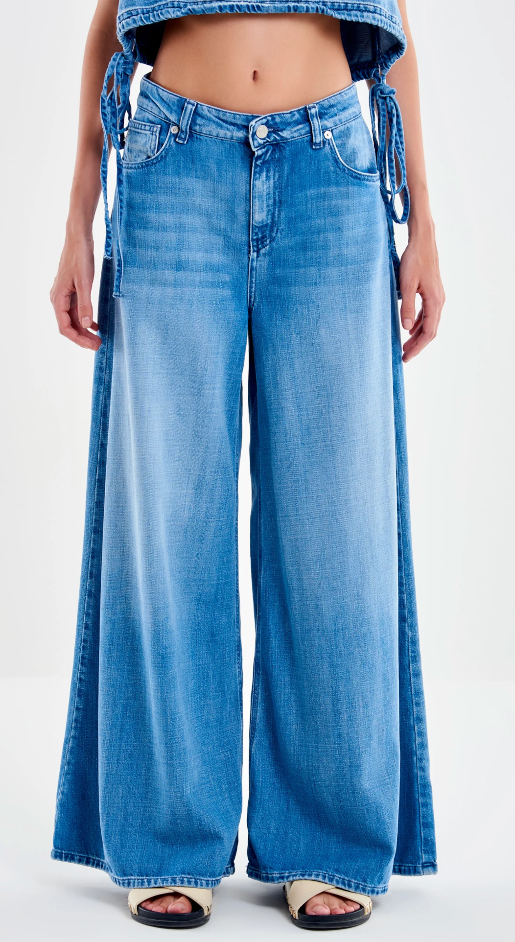 PANTALONES VAQUEROS LUCY VV