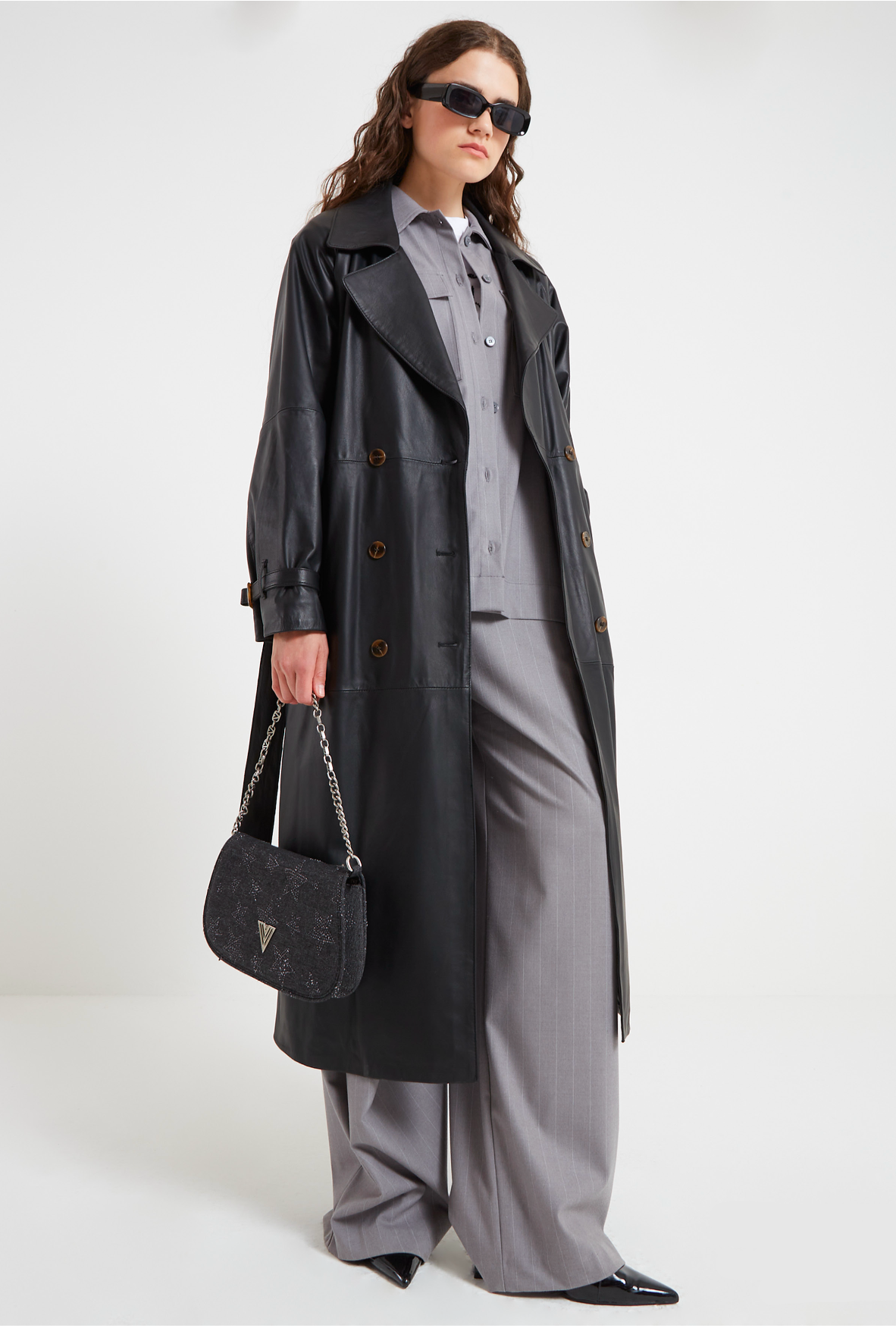 ABRIGO PIEL NEGRO LARGO VV