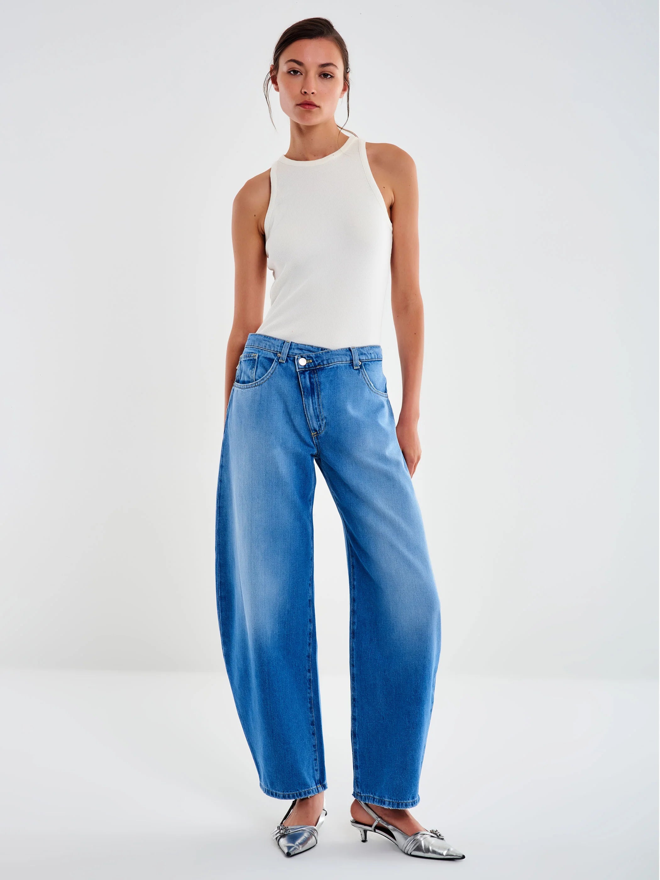 PANTALON DENIM BOMBACHO BOTON DOBLADO VV