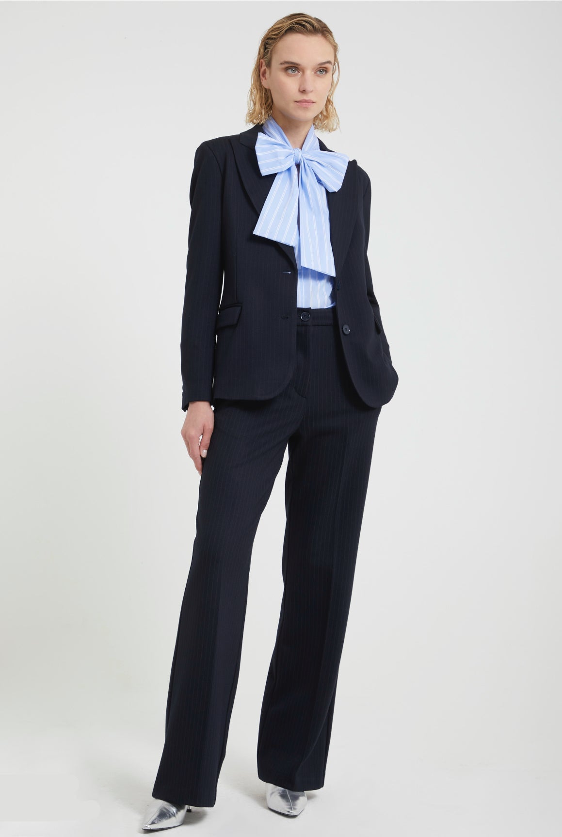 PANTALON RAYA DIPLOMATICA AZUL MARINO ACAMPANADO VV
