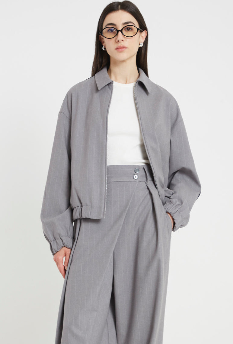 BOMBER GRIS RAYA DIPLOMATICA BLANCA