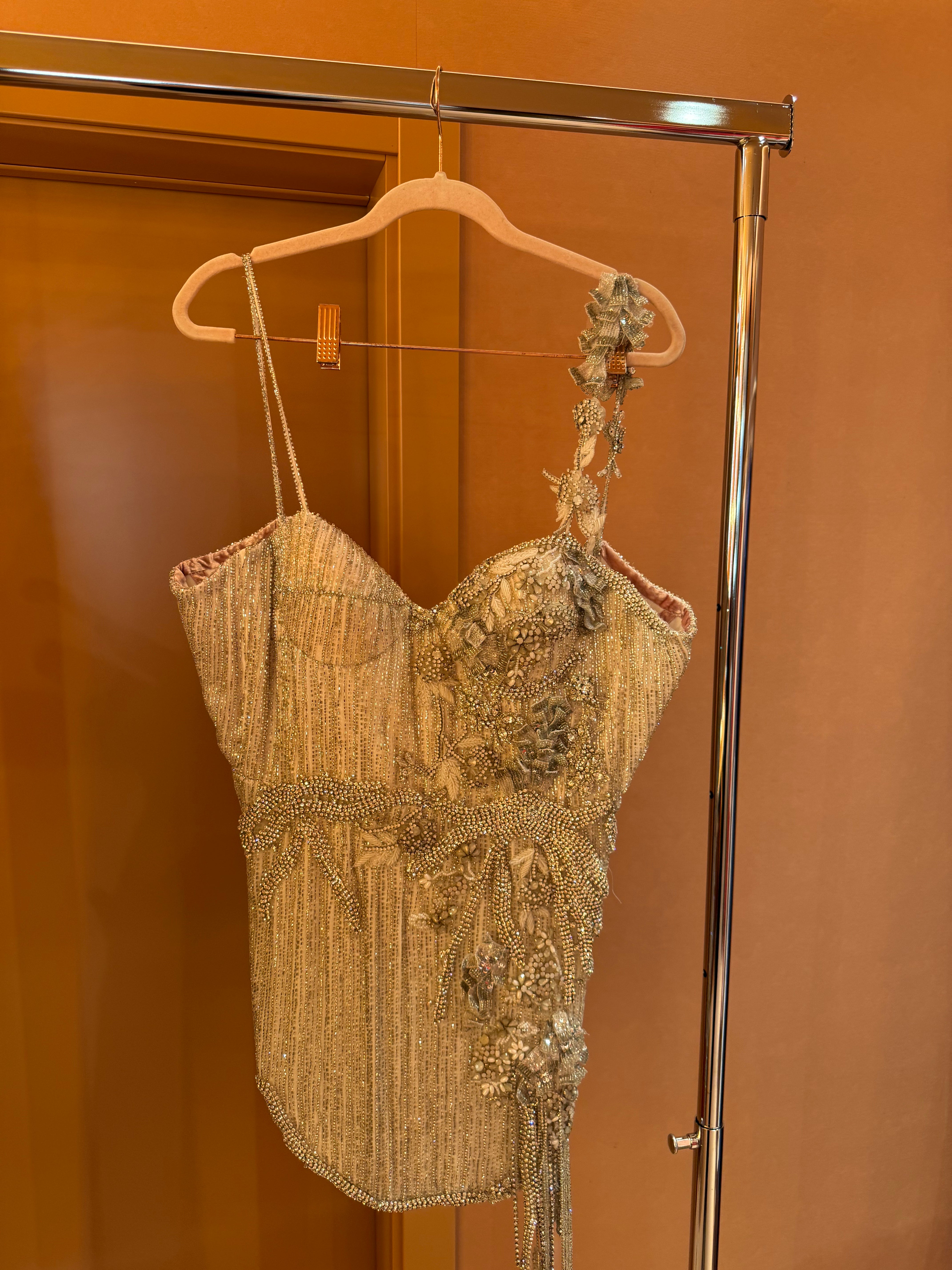 VESTIDO MINI PLATA