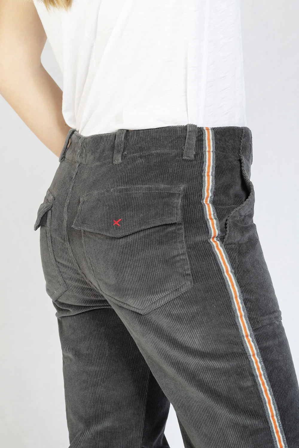 EMA CORDUROY GRIS STRYPE PANTS