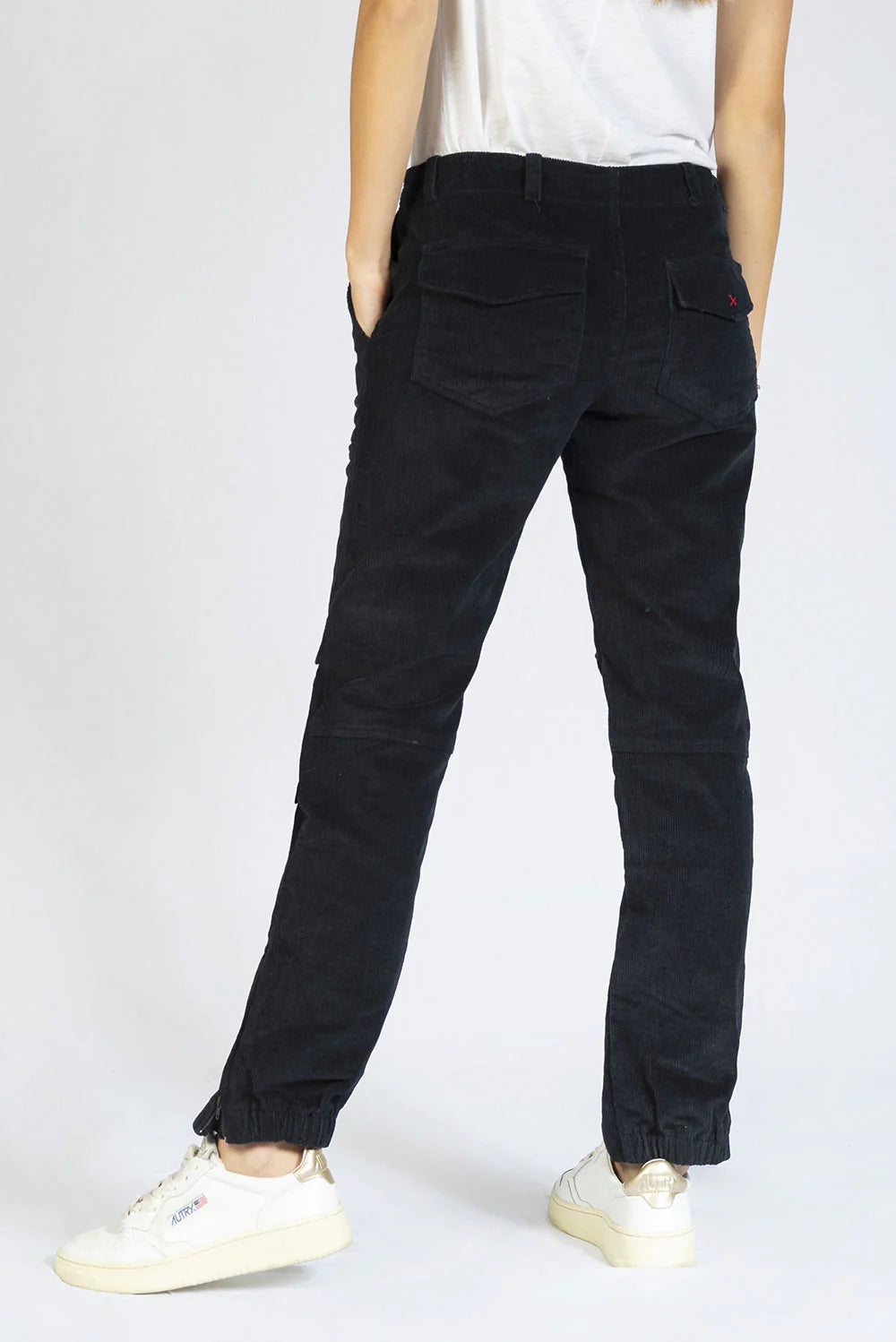 EMA CORDUROY AZUL MARINO PANTS