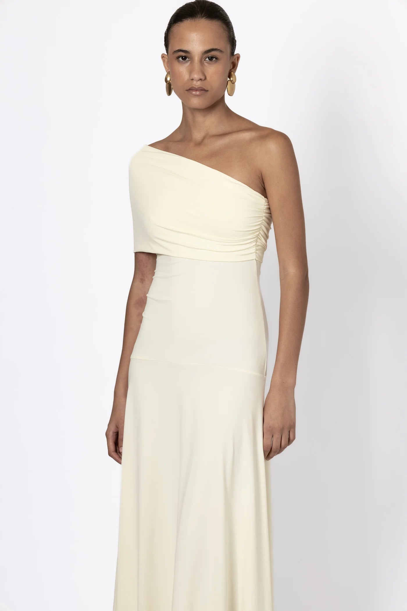 LA CHIQUI DRESS OF WHITE