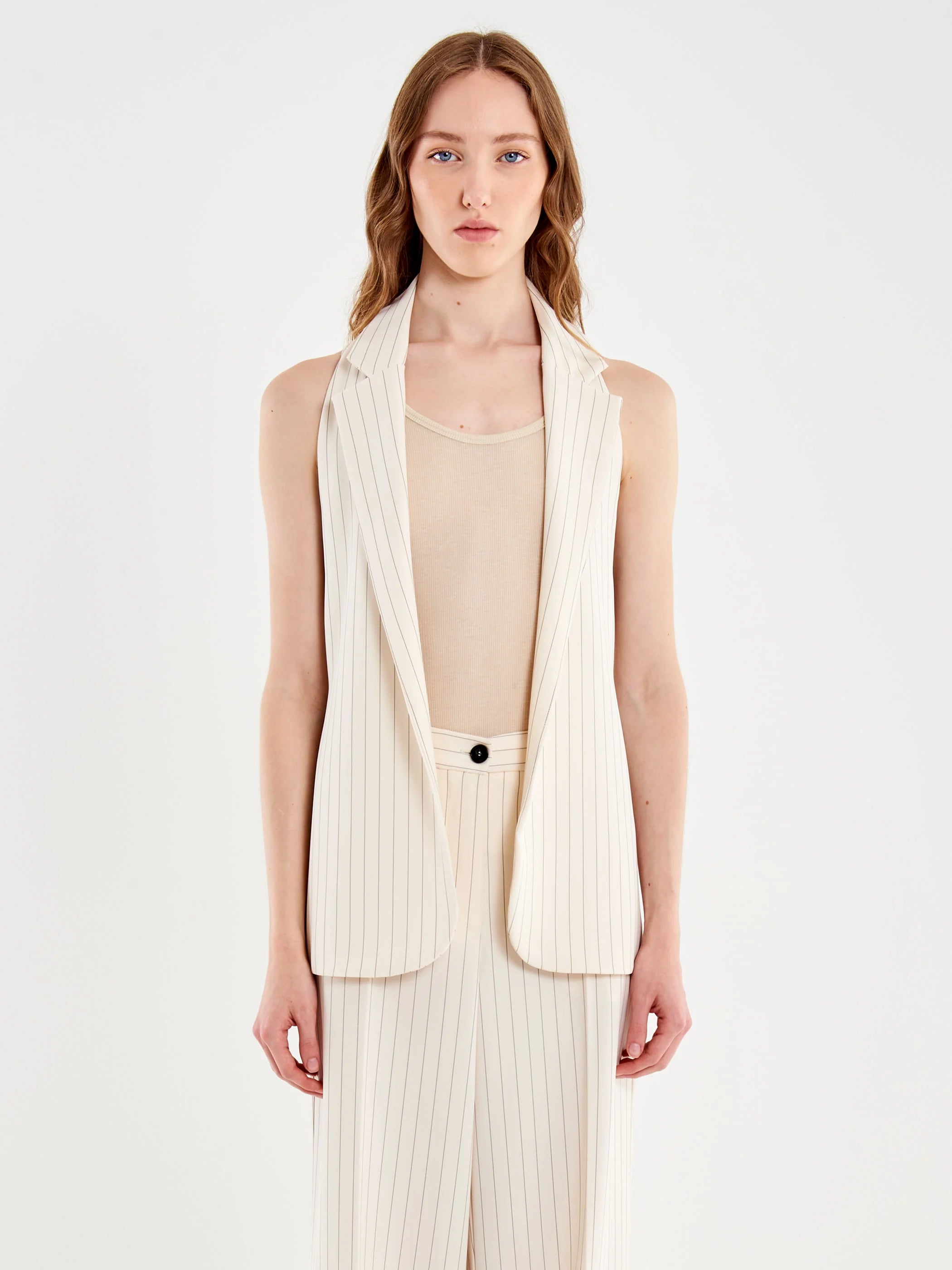 BLAZER SIN MANGAS VV