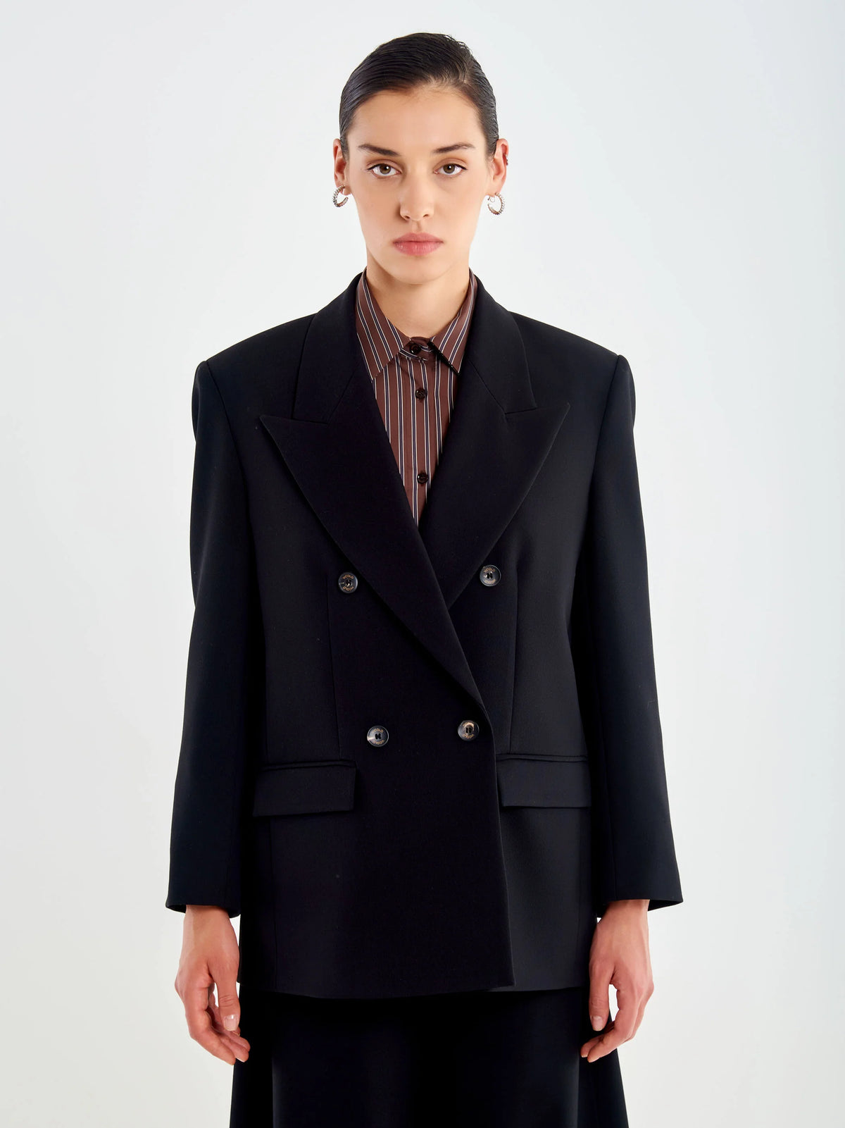 CHAQUETA CRUZADA CON SOLAPA NEGRA