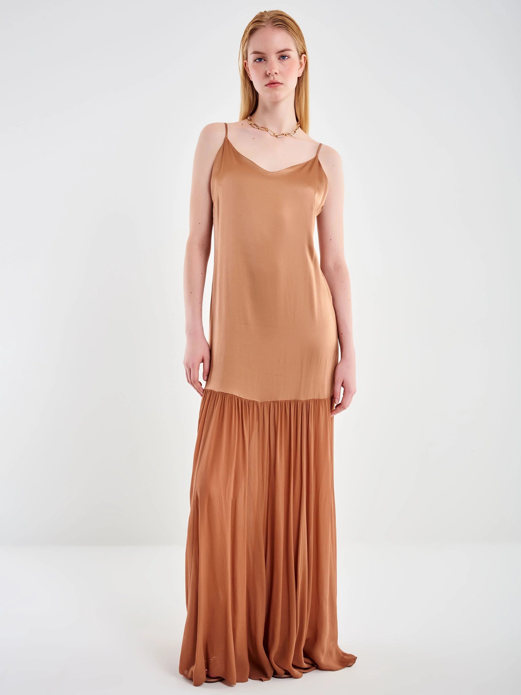VESTIDO SATINADO TIRANTES MARRON CLARO VV
