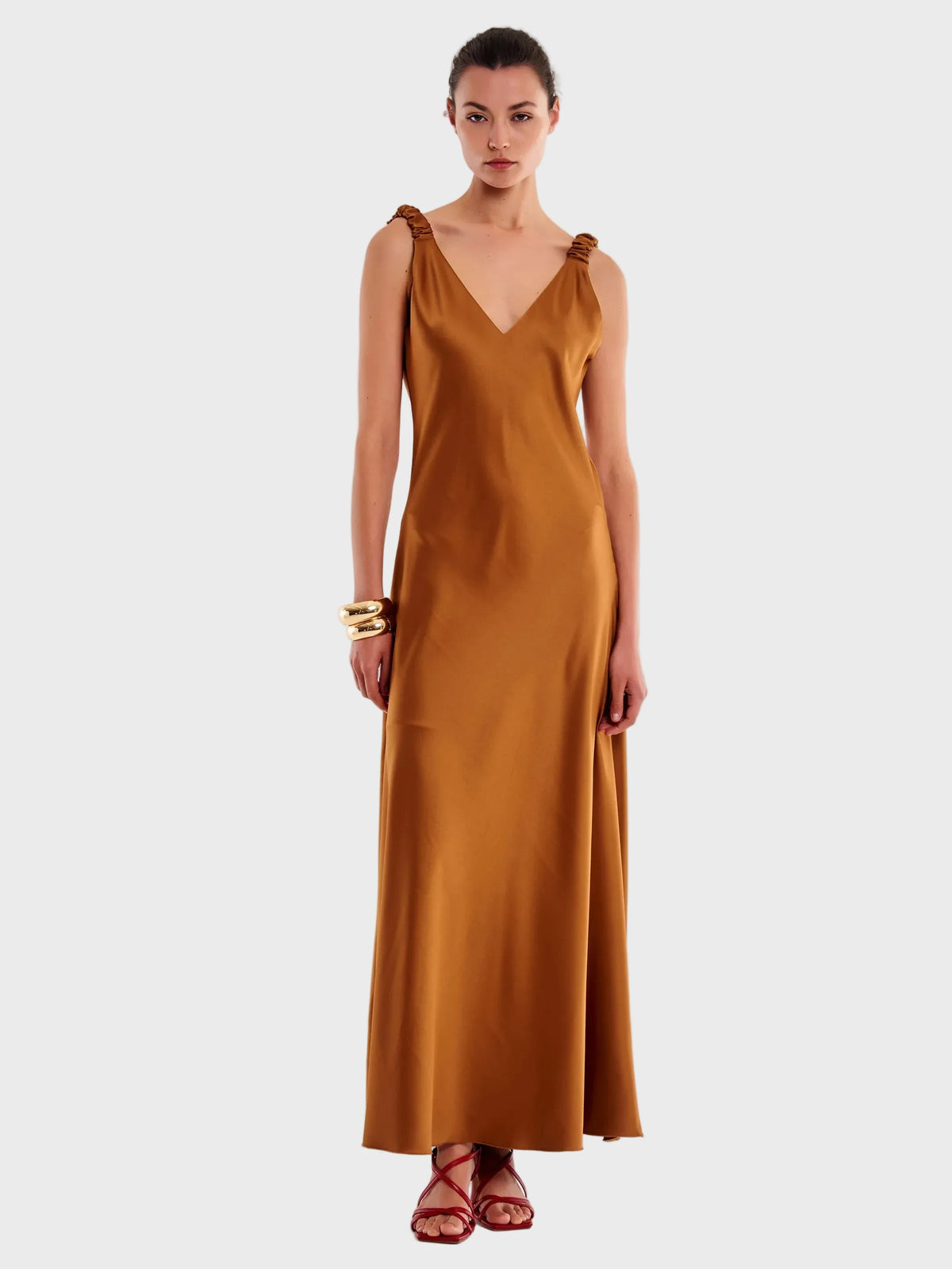 VESTIDO SATINADO COÑAC TIRANTES FRUNCIDOS