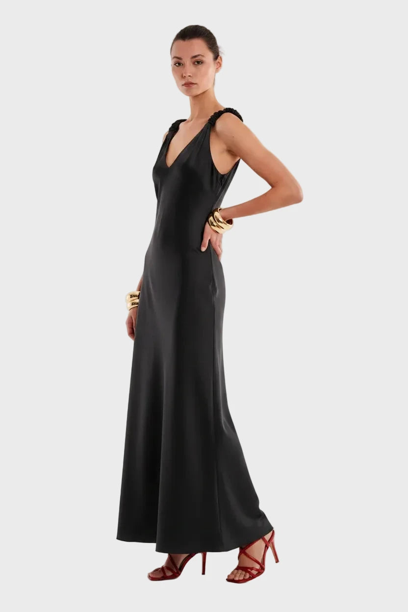 VESTIDO SATINADO NEGRO TIRANTES FRUNCIDOS