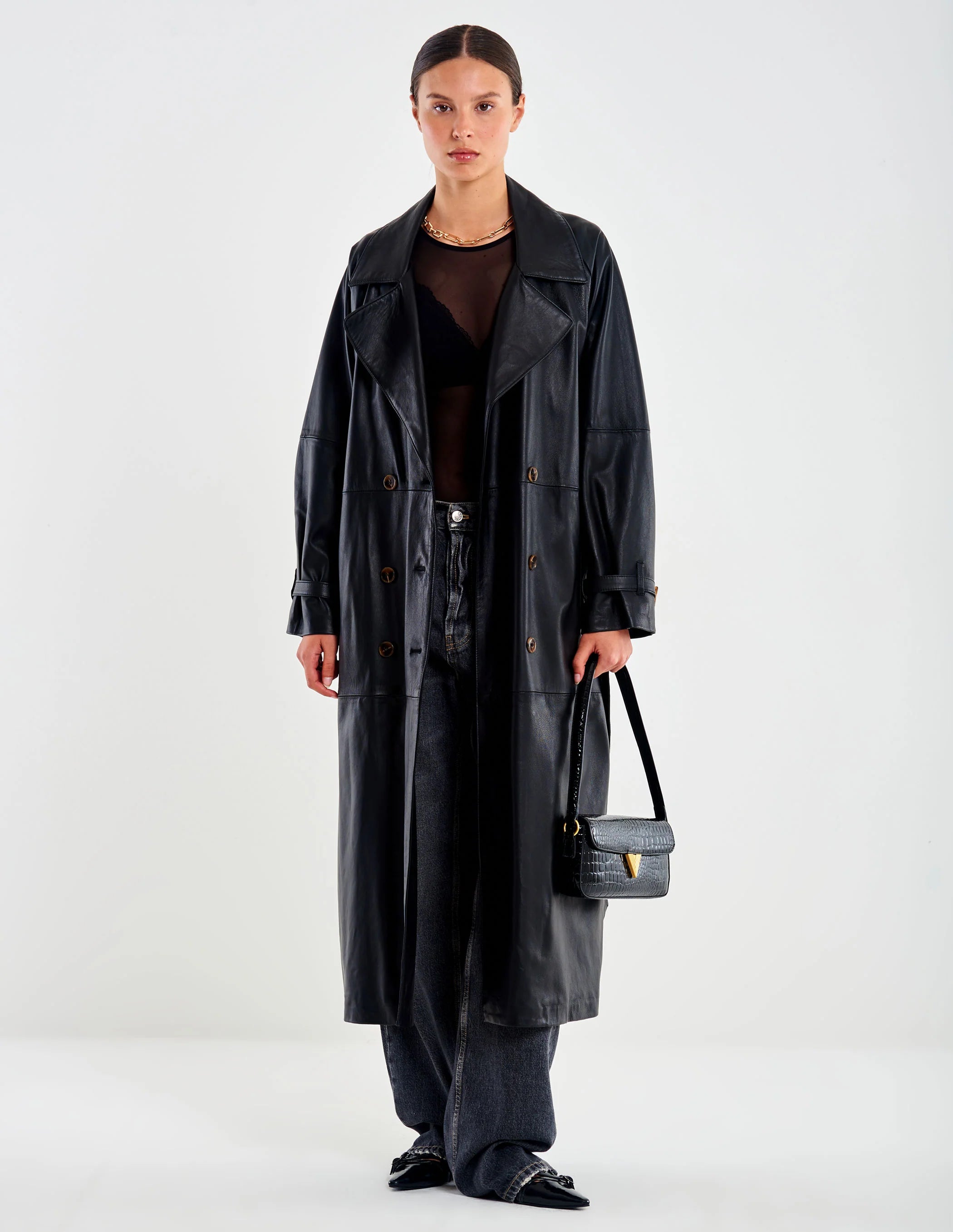 ABRIGO PIEL NEGRO LARGO VV