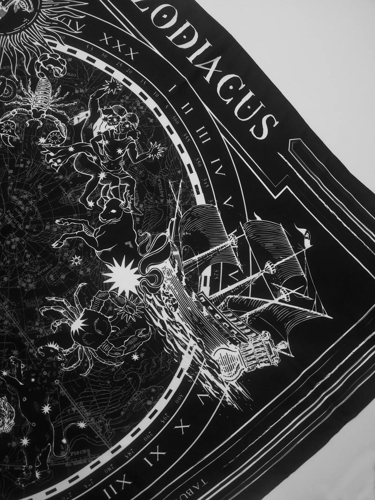 PAÑUELO ZODIACUS BLACK