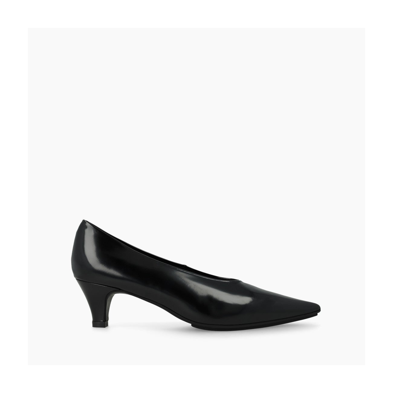 ZAPATOS DE SALÓN NEGROS CHINTO