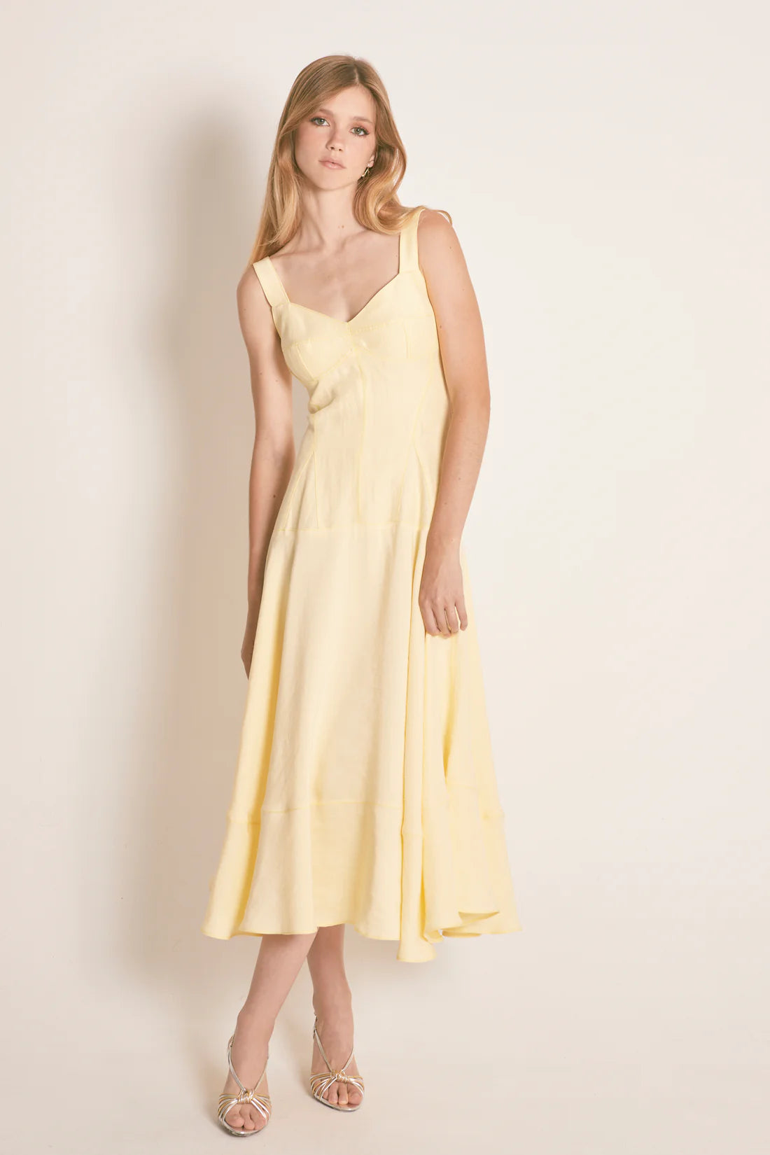 VESTIDO MIDI VALIERO VAINILLA