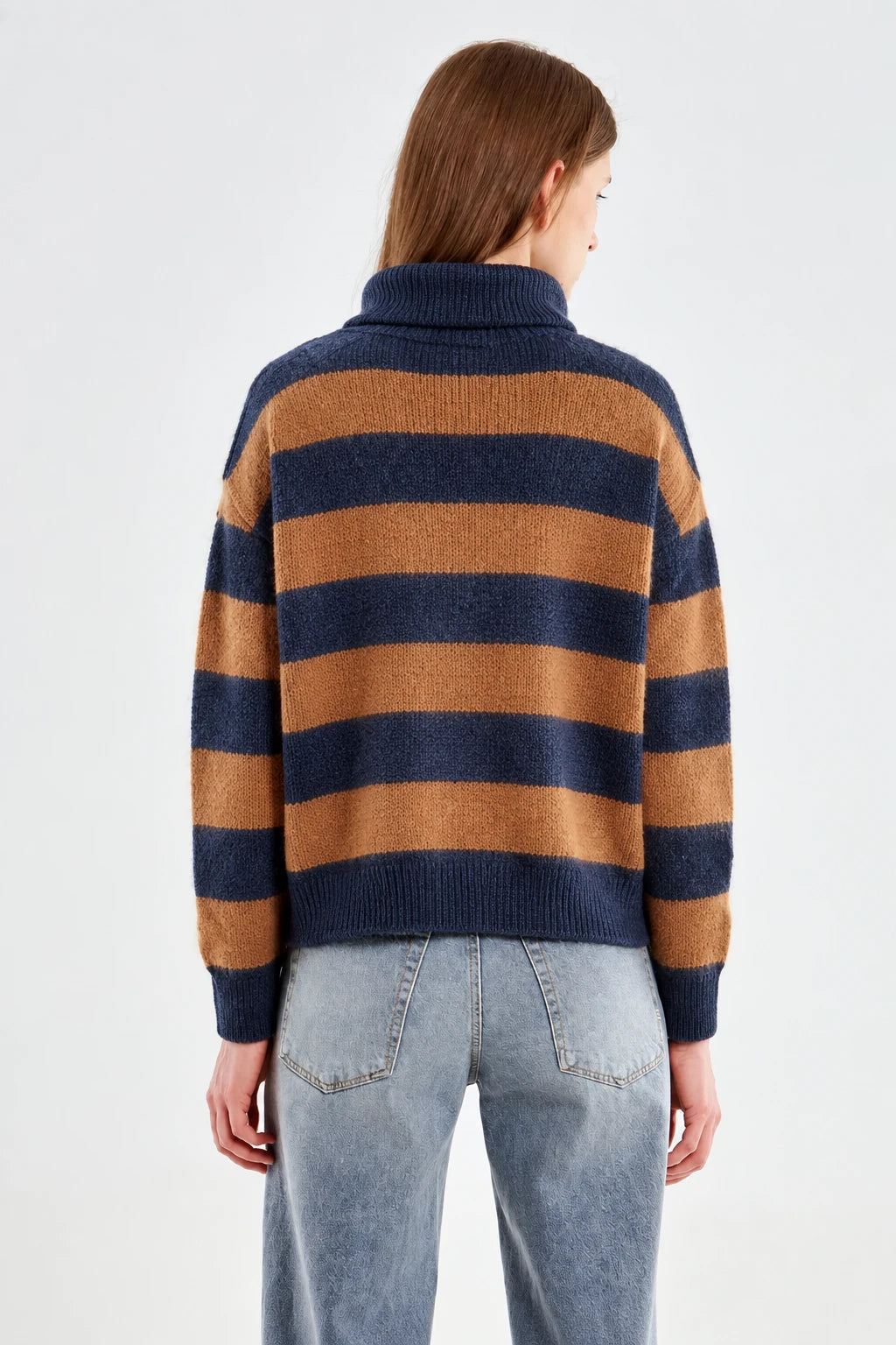 JERSEY LANA RAYAS GRIS Y CAMEL