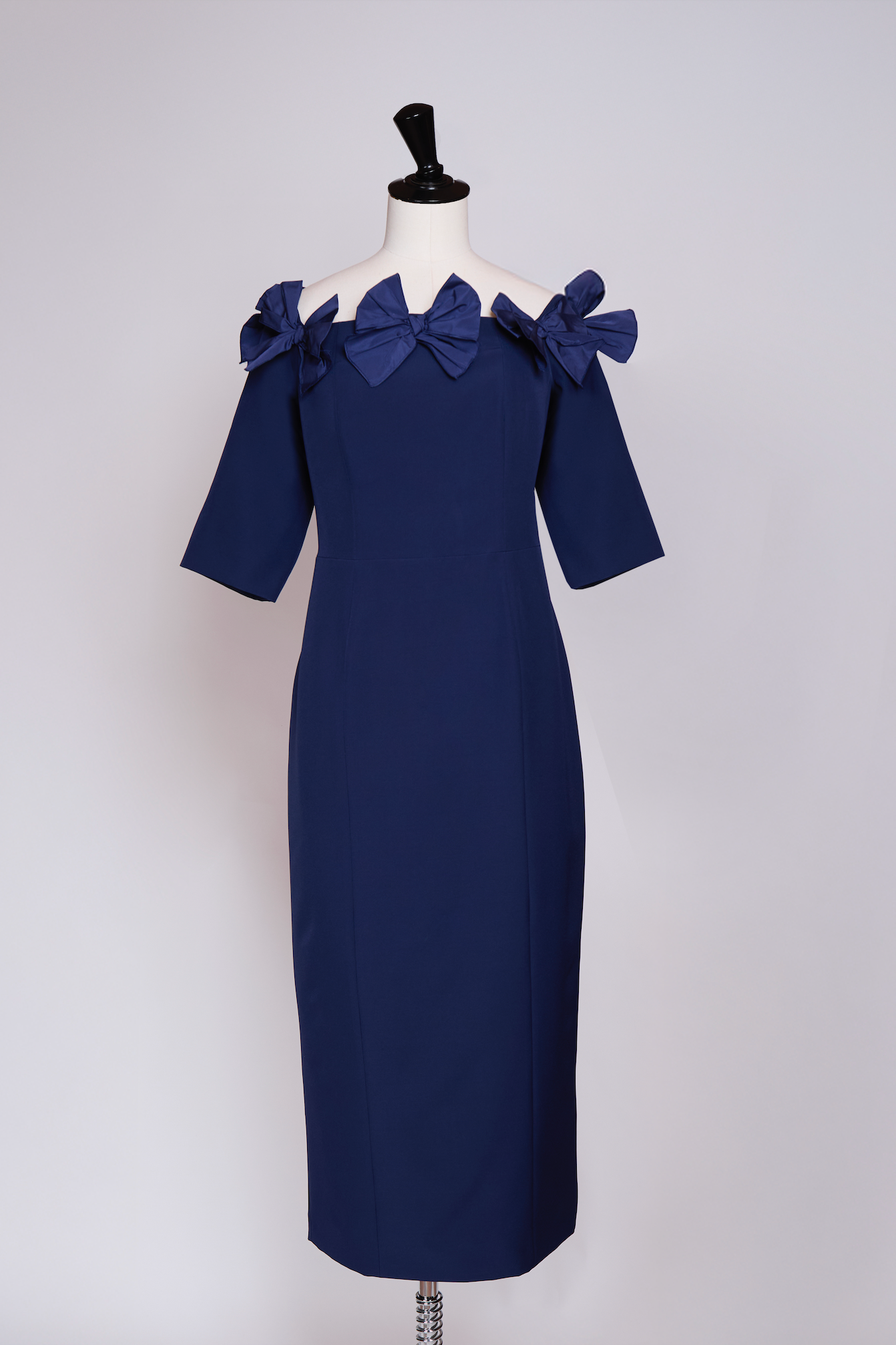 VESTIDO MIDI AZUL ESCOTE LAZOS