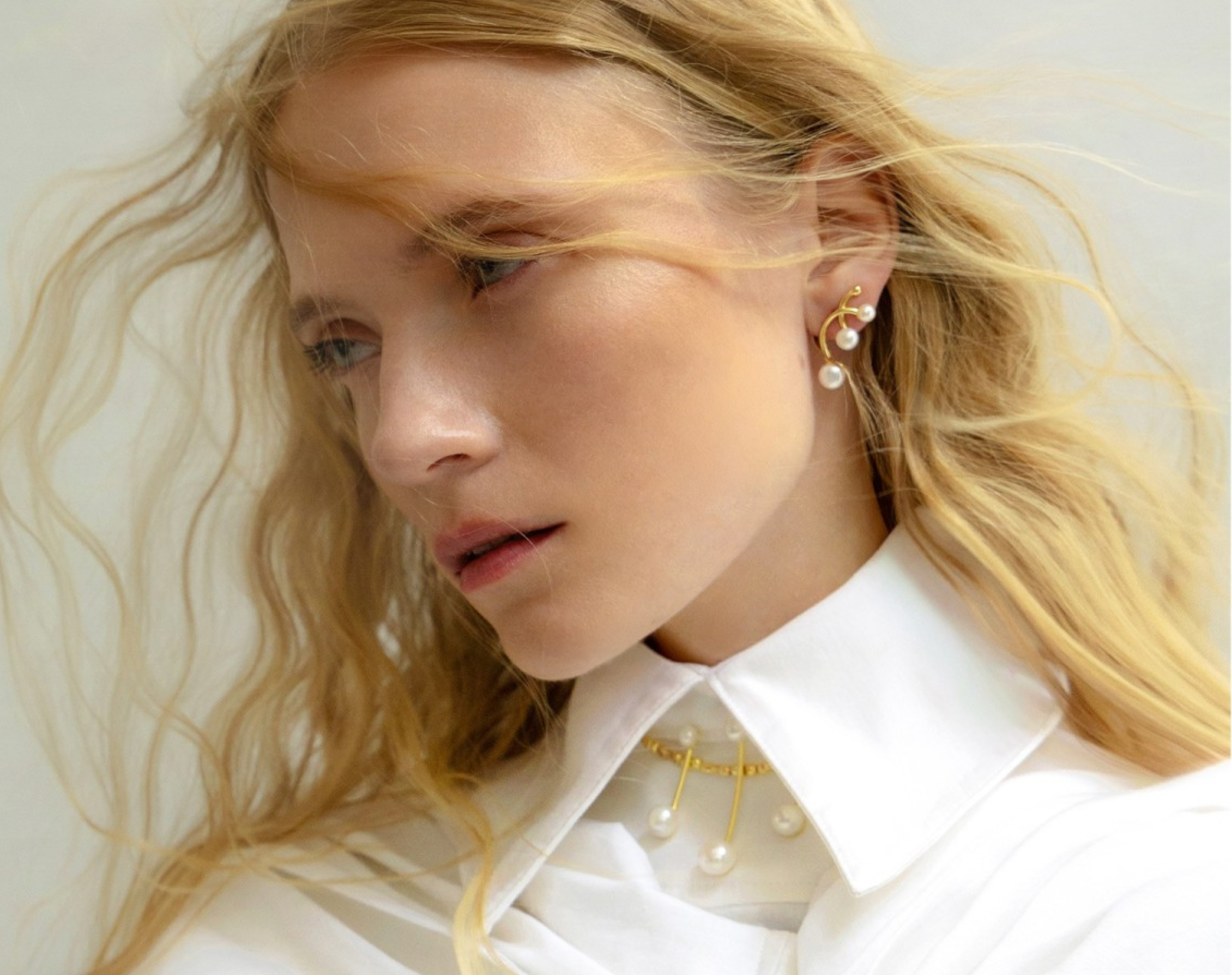 PENDIENTES PERLAS TREPADORES