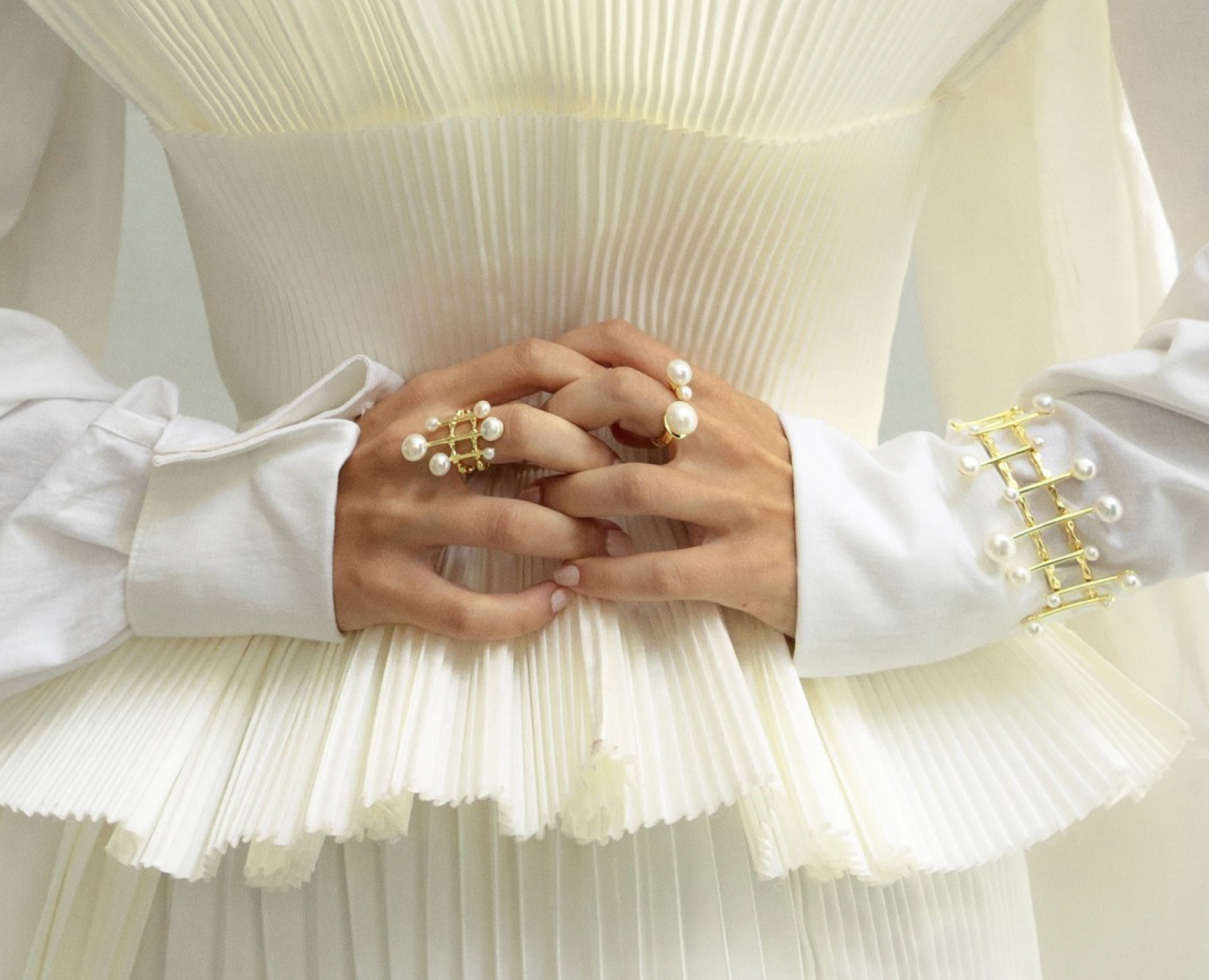 ANILLO PERLA TREPADORA