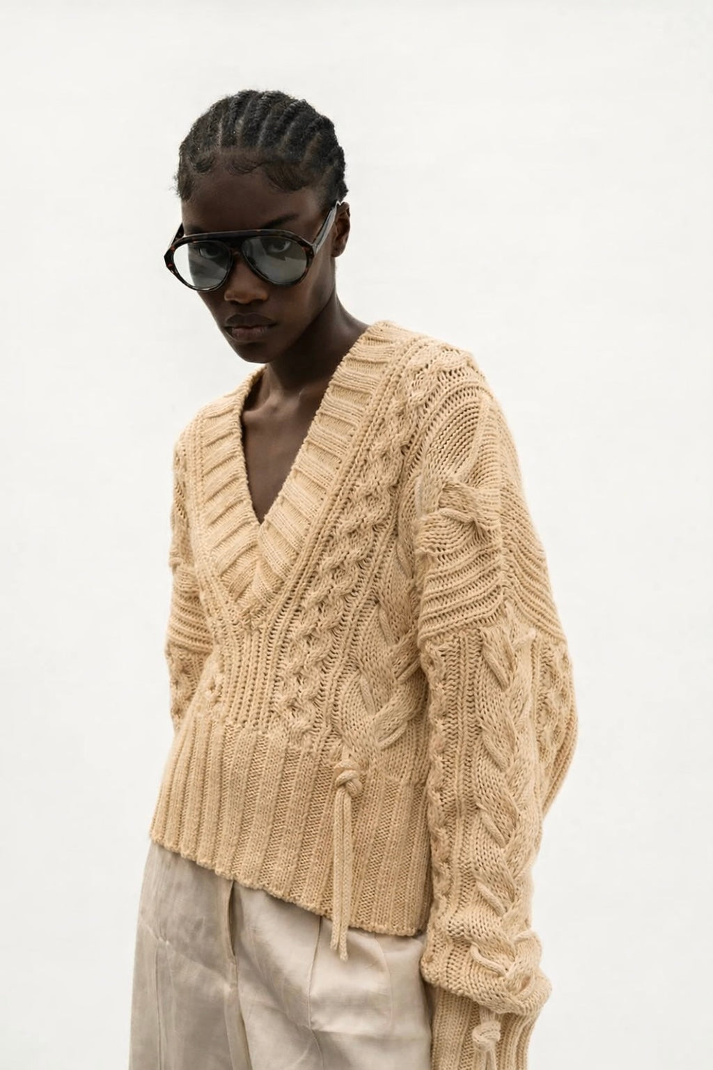 LA ENROLLA SWEATER BEIGE