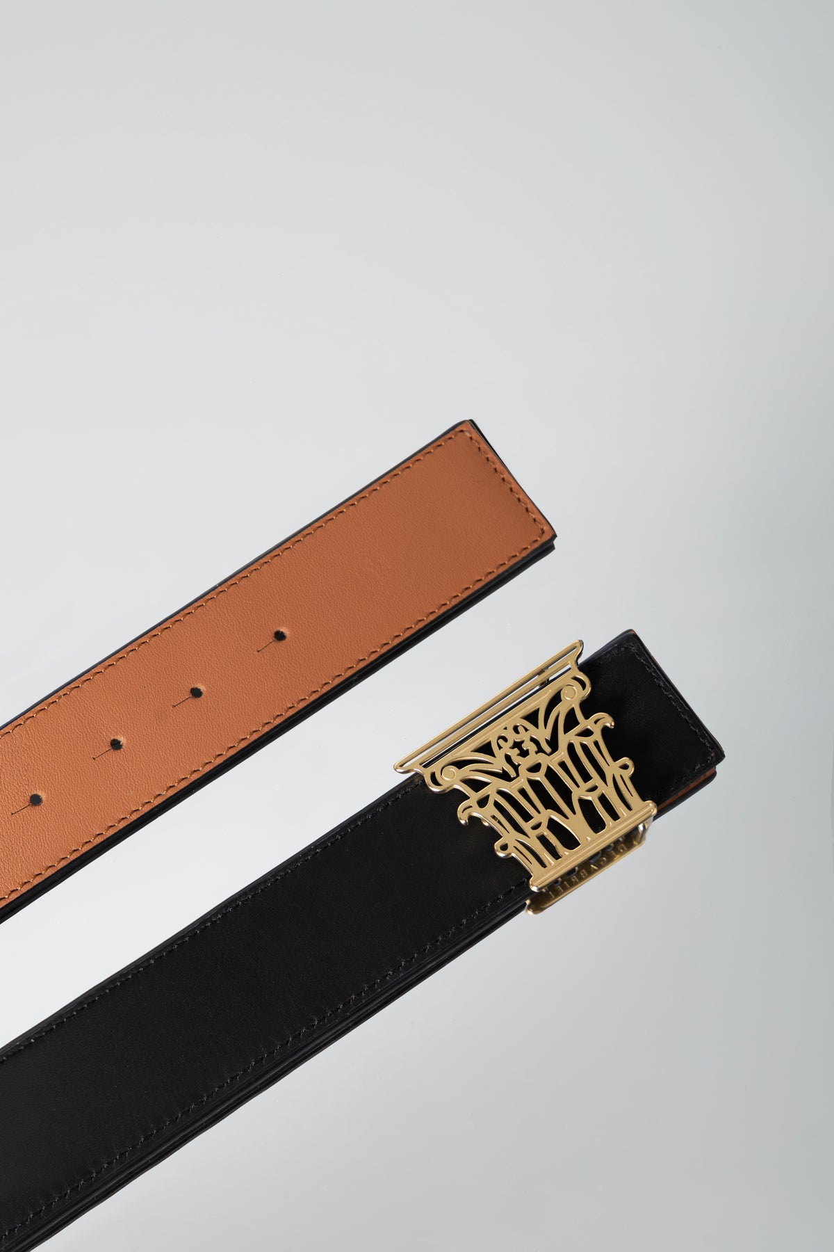 CORINTHIAN BLACK TAN BELT