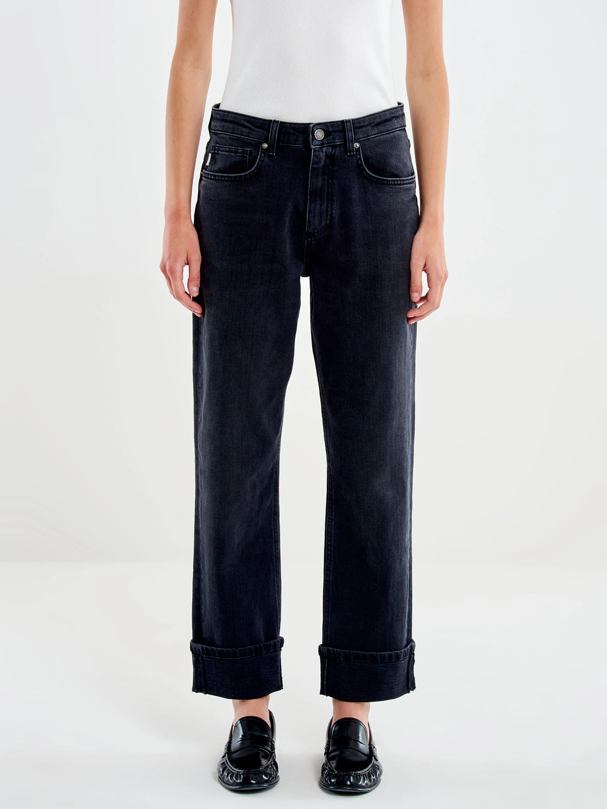PANTALON DENIM BLACK MAGGIE