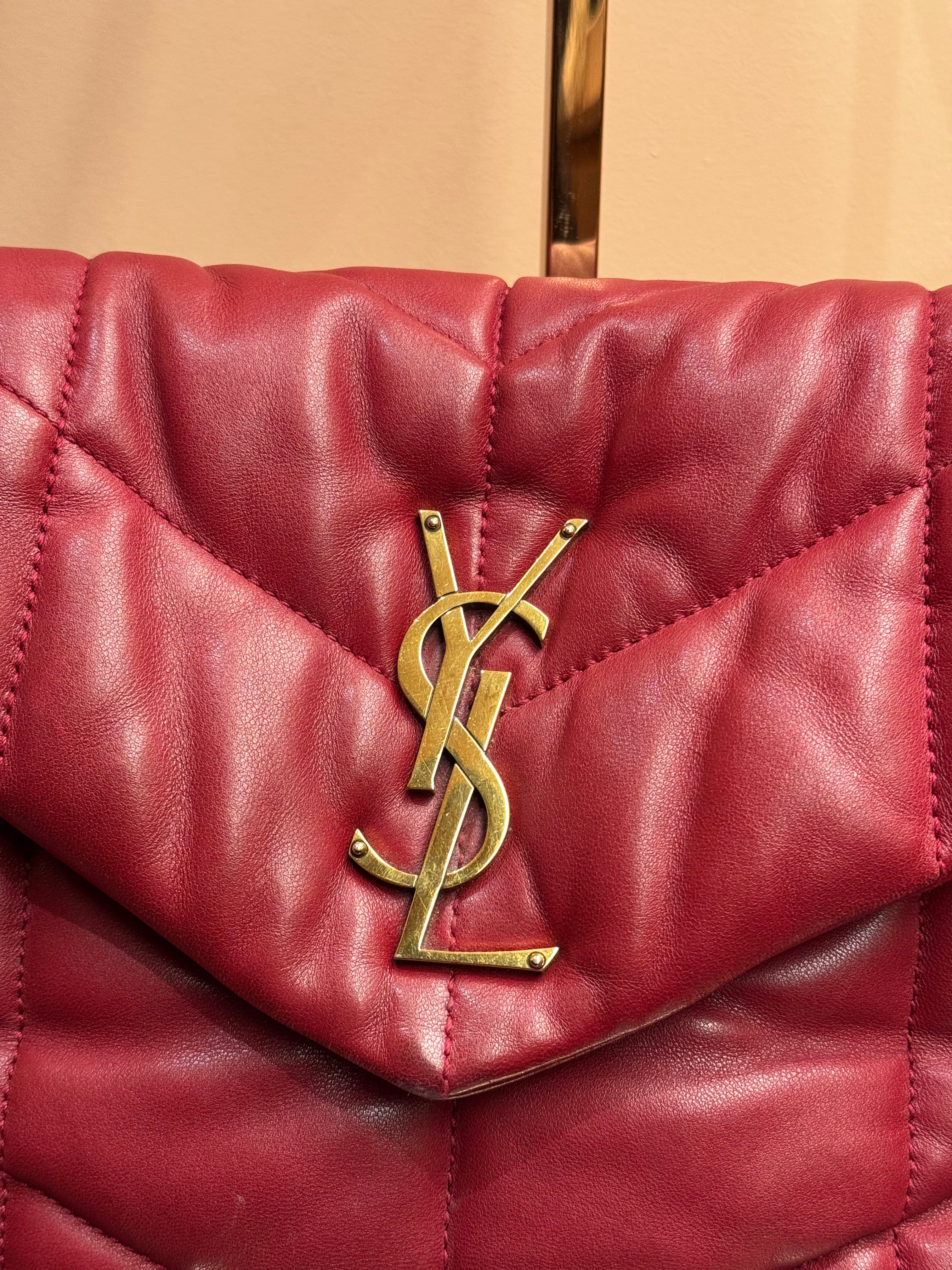 BOLSO YSL PUFFER DE PIEL DE CORDERO ROJO