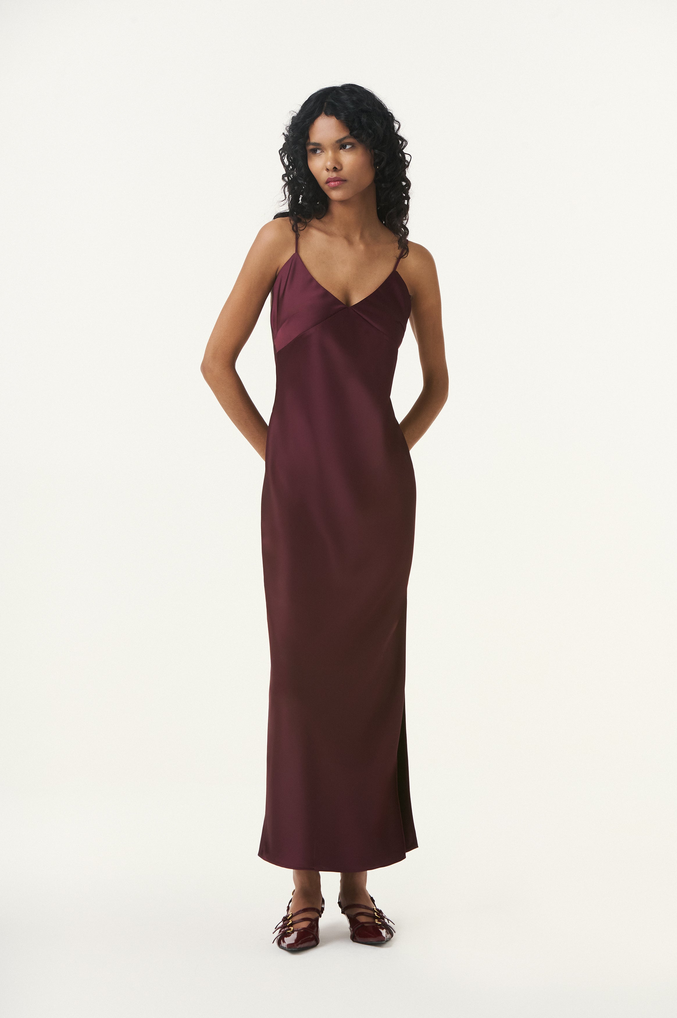 VESTIDO MADONNA BORDEAUX