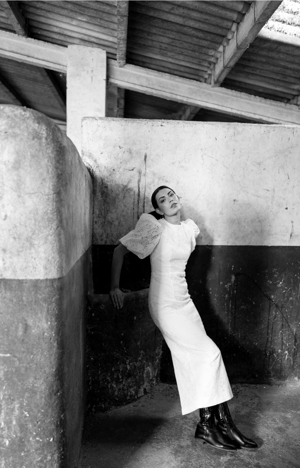 VESTIDO MIDI DE ALGODÓN CALADO BLANCO