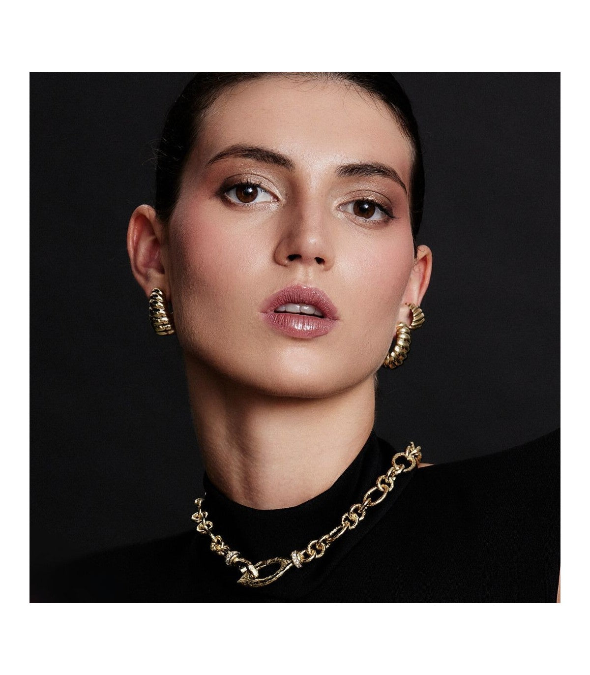CHOKER GLOSS CADENA DORADO Y CIRCONITAS