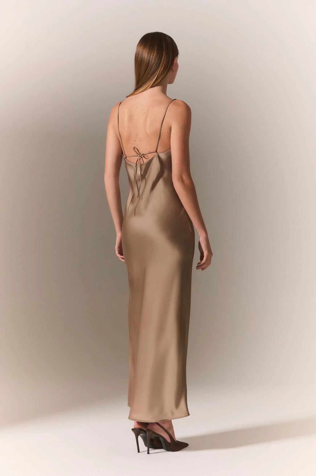 VESTIDO MADONNA KAKI