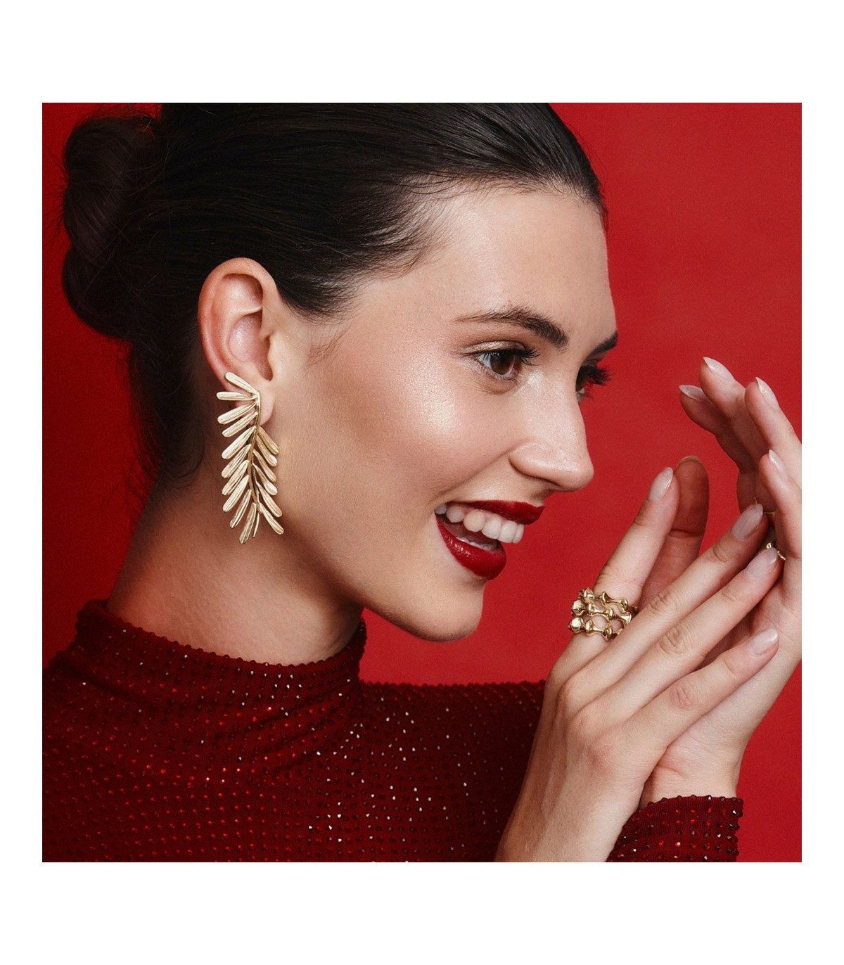PENDIENTES SPINE DORADO